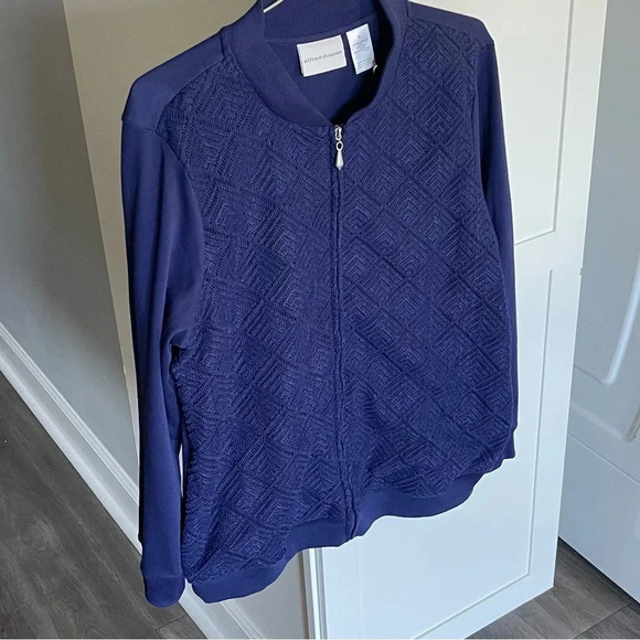 Alfred Dunner Blue Textured Pattern Full Zip Up Jacket Women’s Size 10 - Picture 12 of 12